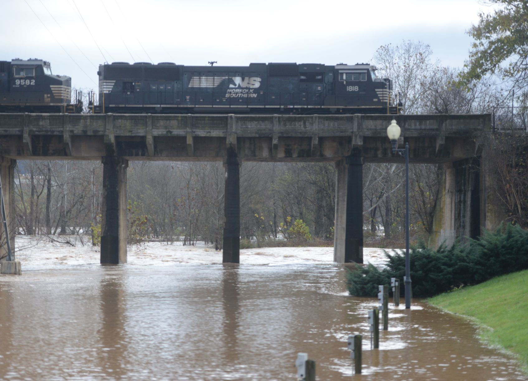 7 Flood Day 2.jpg